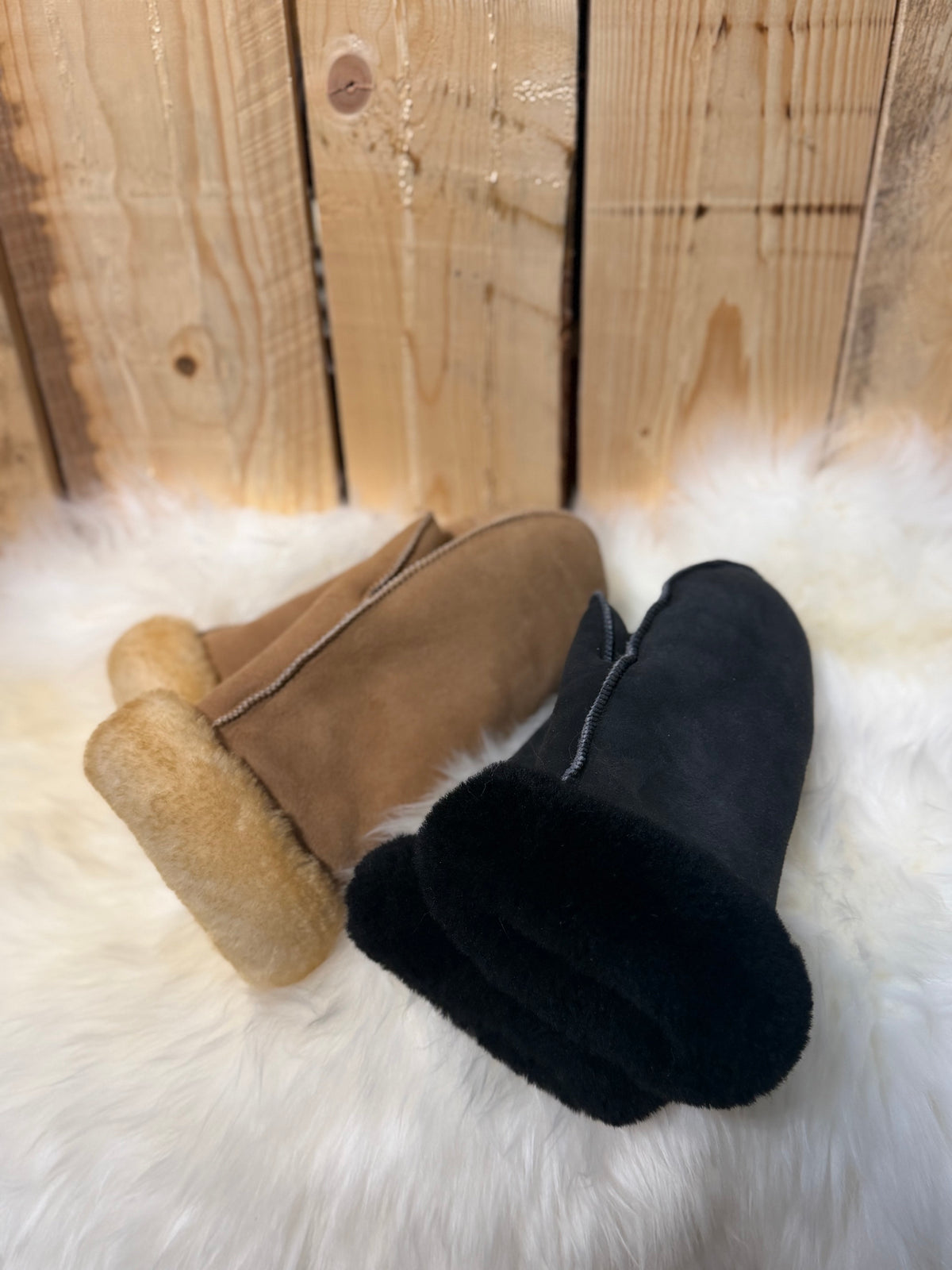 Ladies’ Sheepskin Mitts